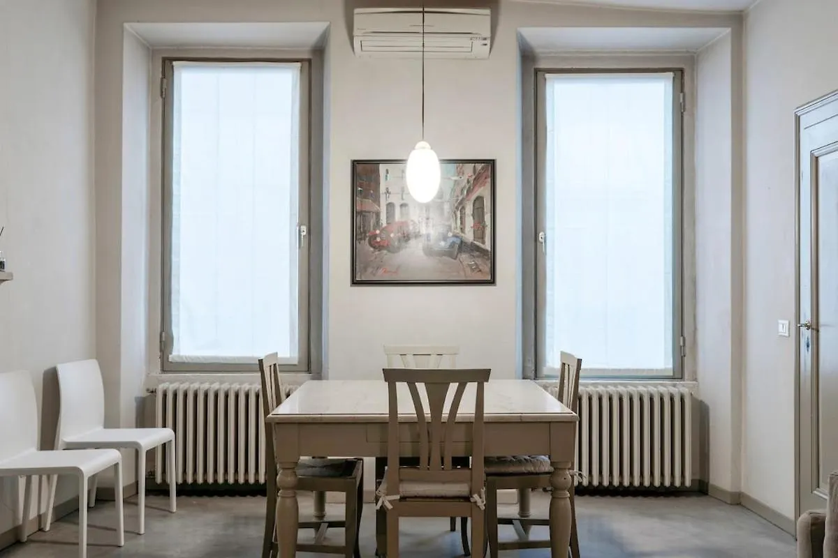 Loggia Apartment - Brescia City Center - By Host4U